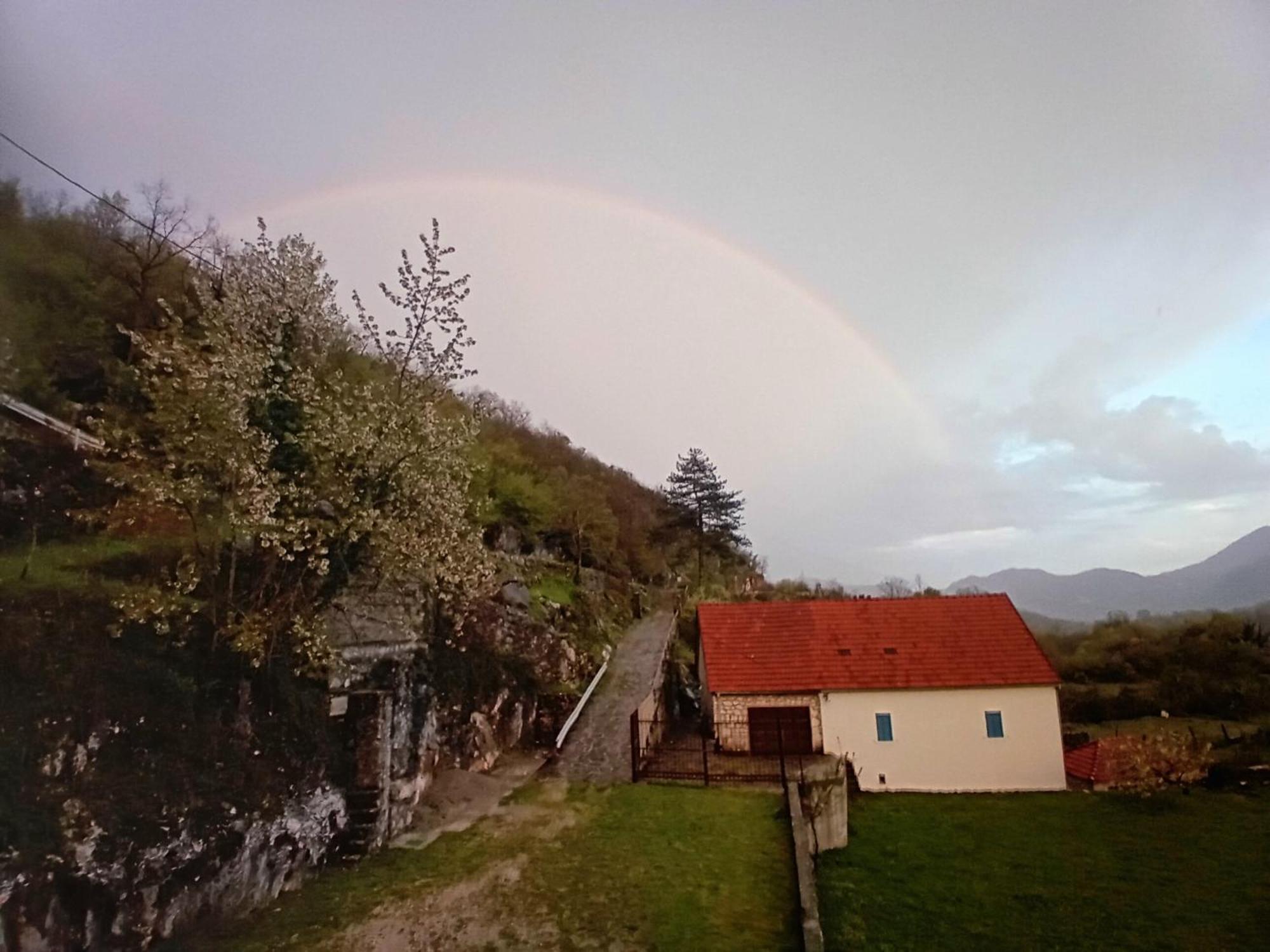 Konak Ugnji-Village Cetinje Exterior foto